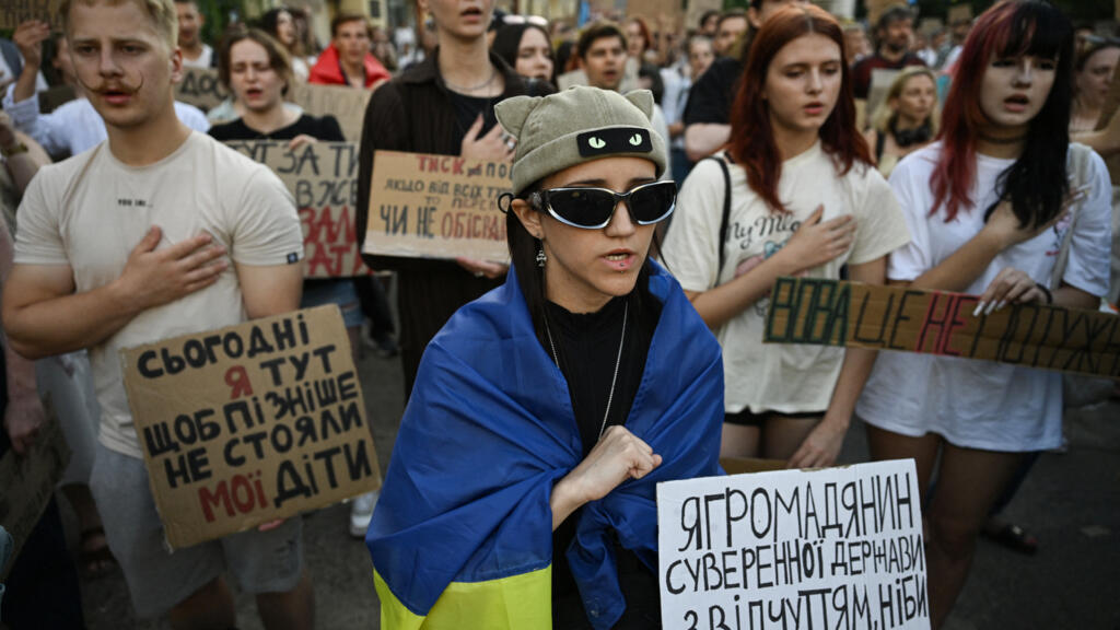 Ukraine’s wartime unity put to the test by protests over military leadership