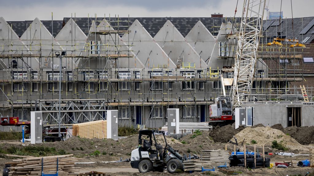 ABN Amro: uitbreiding Defensie zet woningbouw onder druk