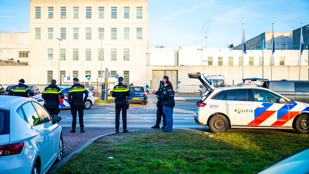 Persoon gewond na schietincident bij gevangenis Alphen aan den Rijn, dader gevlucht