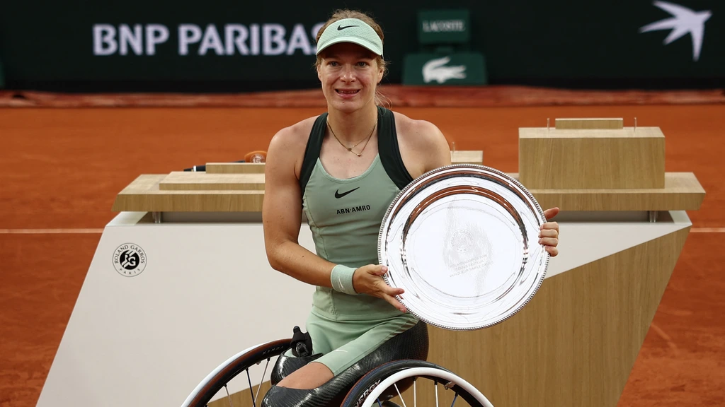 Rolstoeltennister De Groot wint voor zesde keer Roland Garros, Vink ook weer de beste