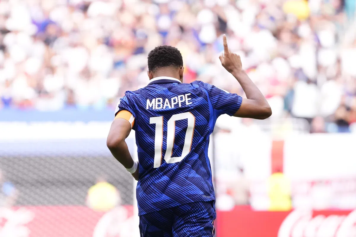 Mbappé schaamt zich en gaat in op WK-record