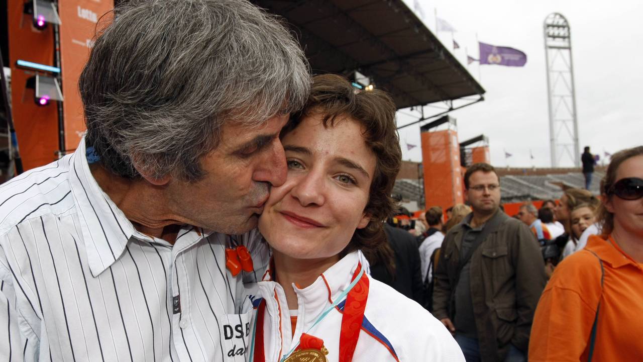Van eerste prijsjes tot wereldtitels: vader Henk van Marianne Vos overleden