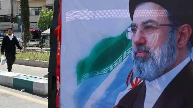 Krant: gewonde hoogste leider Iran wordt behandeld in Qom