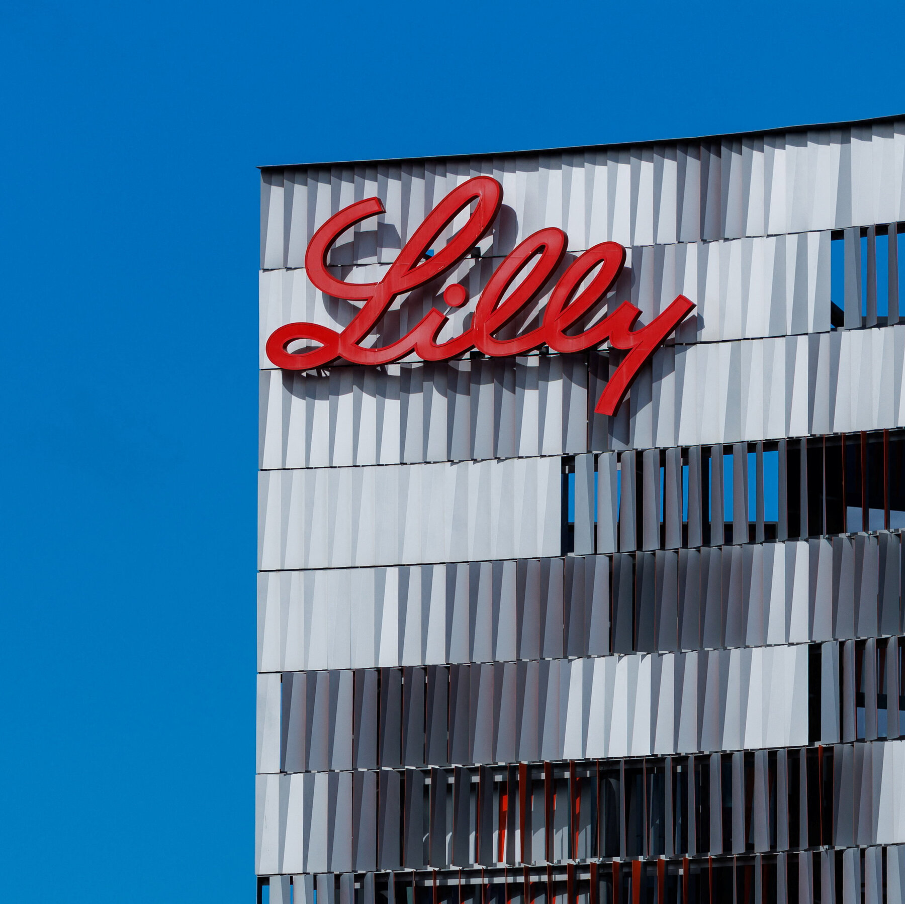 F.D.A. Approves New Eli Lilly Weight-Loss Pill, Foundayo