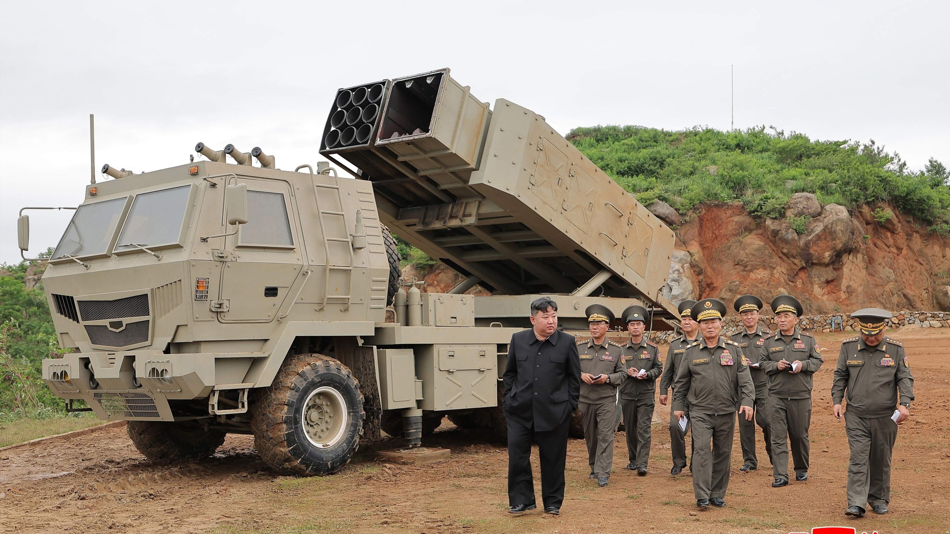 Noord-Korea test nieuw multifunctioneel raketlanceersysteem