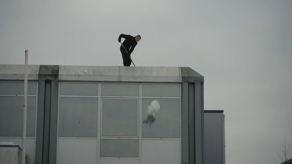 'Halve meter sneeuw moet kunnen', maar toch bezwijken platte daken er soms onder