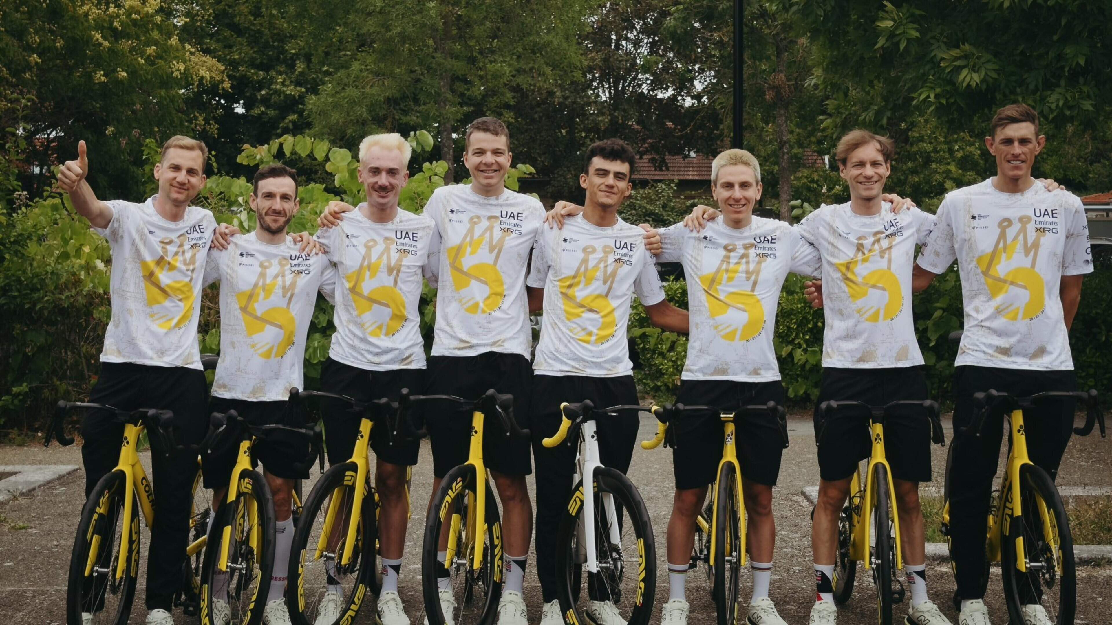 LIVE Tour de France | UAE eert Tadej Pogacar met vijfde eindzege, kan Mathieu van der Poel schitteren in slotrit?