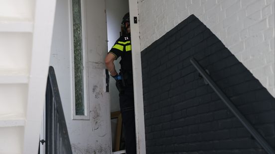 Gewonde naar ziekenhuis na steekpartij in woning