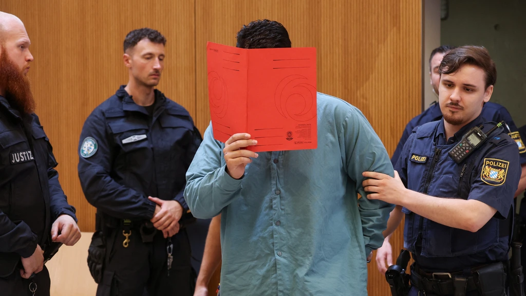 Levenslang voor aanslagpleger die vorig jaar inreed op menigte München