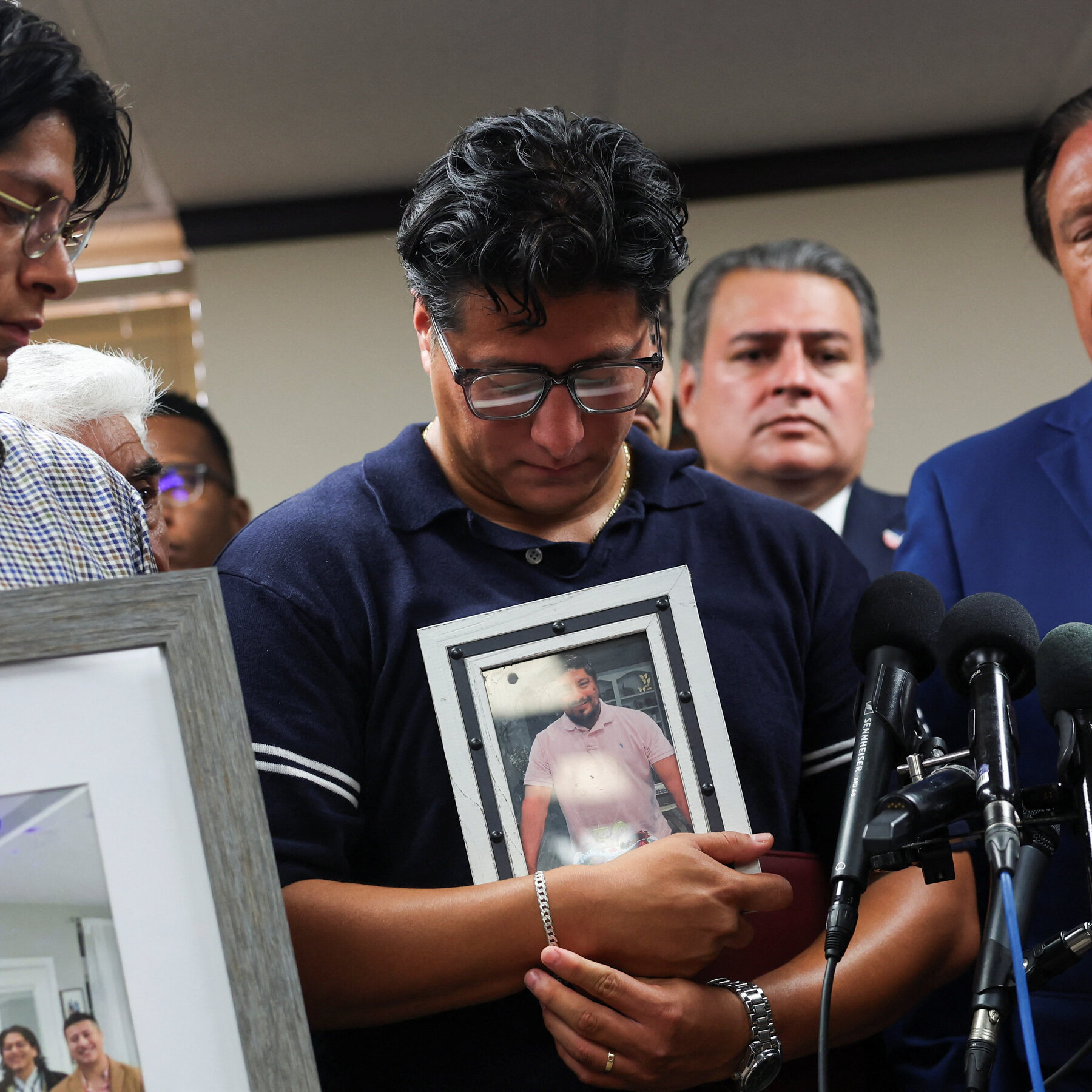 Family of Man Fatally Shot by ICE Agent Calls for Independent Inquiry