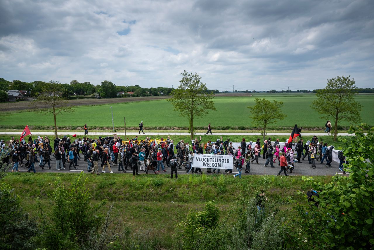 De demonstratie tegen asielzoekers in Ter Apel werd toch een demonstratie vóór asielzoekers