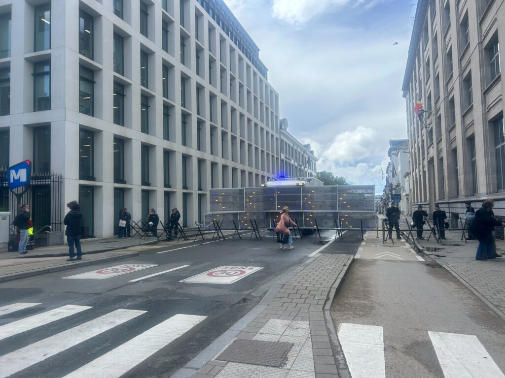 Students clash with police in Brussels over education budget cuts