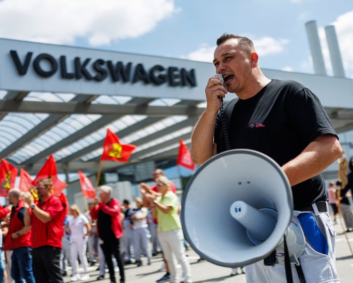 VW workers protest in Germany over proposed job cuts and factory closures