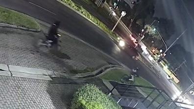 Police hunt pair over 'senseless' machete attack on teenager