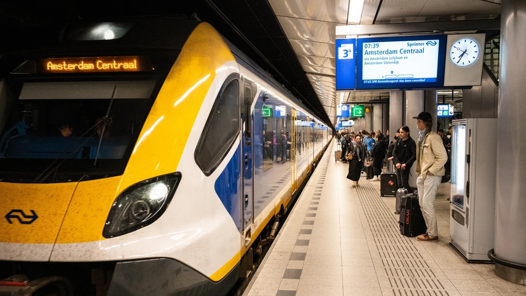 Ov-kortingskaart in beeld als maatregel tegen energiecrisis