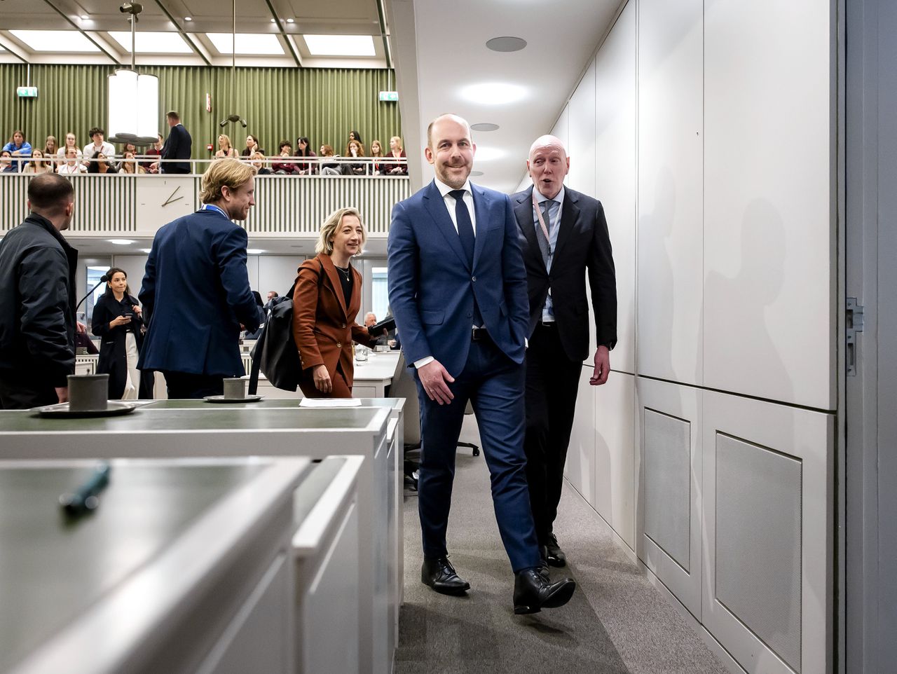 Ondanks belletjes van premier Jetten, stemde D66 in de senaat tegen de asielwetten. Ook CDA stemde tegen. De coalitie is duidelijk verdeeld