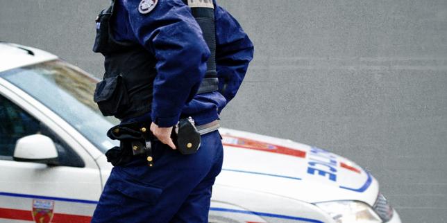 'Terrorist' knife attack wounds three at Swiss train station