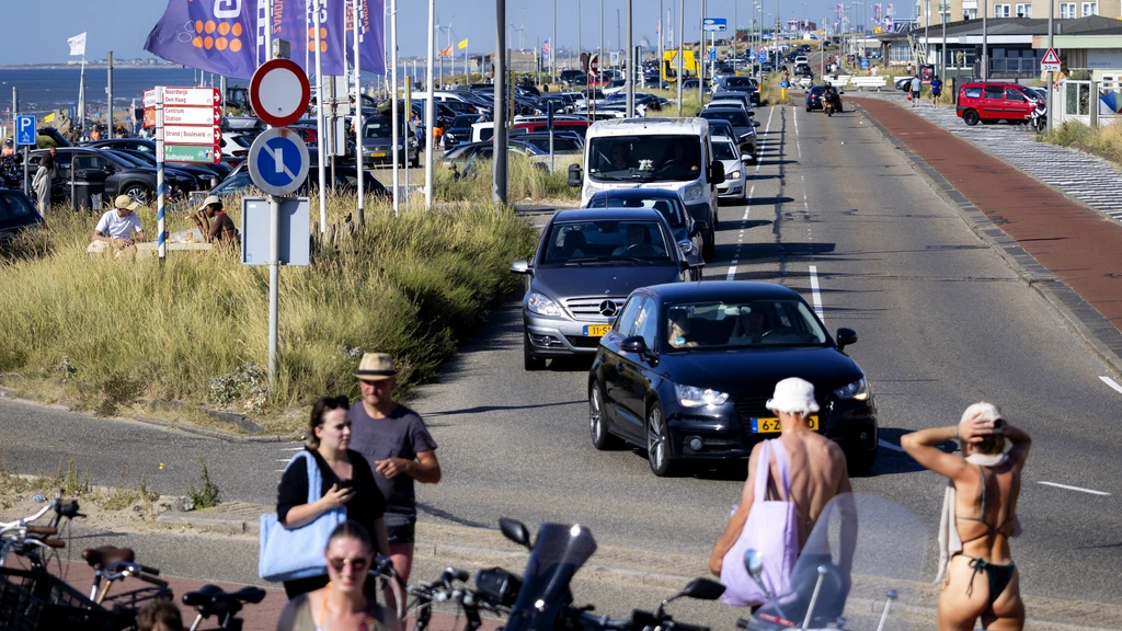 Noodverordening van kracht in Zandvoort vanwege provocerende jongeren