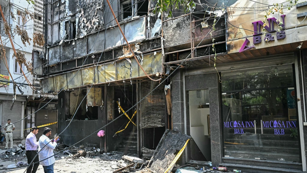 Doden bij hotelbrand New Delhi, mensen sprongen uit paniek uit het gebouw