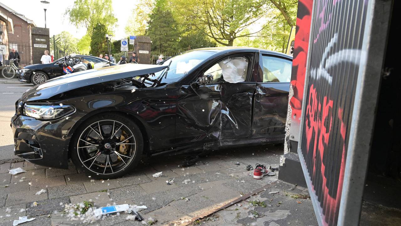 Scooterrijder raakt zwaargewond na botsing met auto