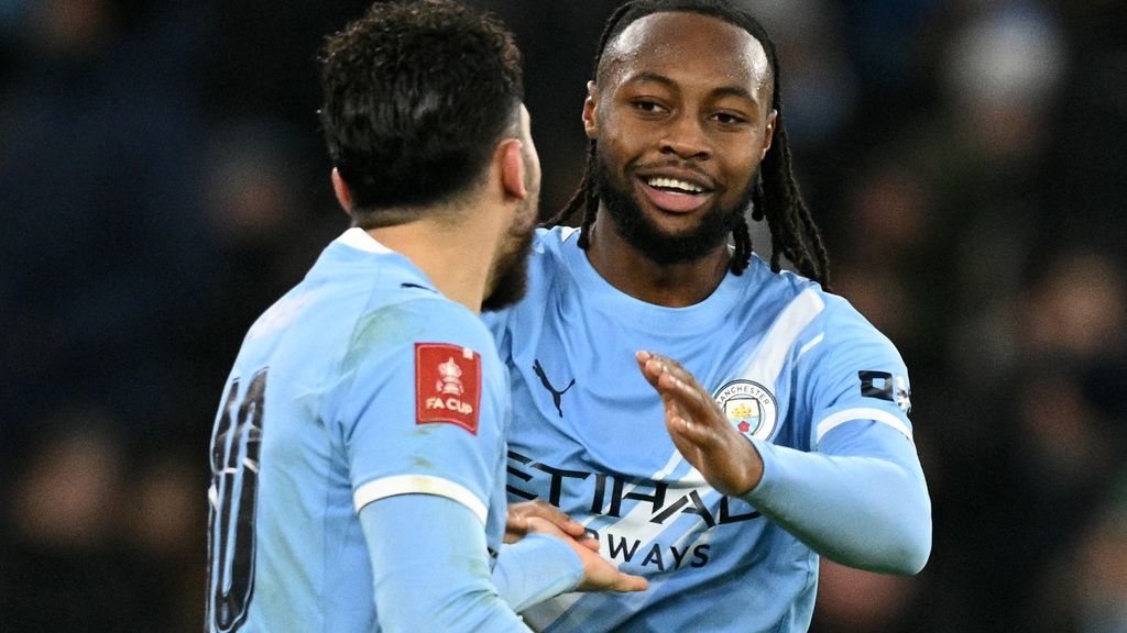 Aanwinst Semenyo weer belangrijk voor City, pareltje Griezmann in Riazor