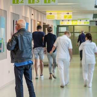 Het label ‘aanstelleritis’ doet de zorg meer kwaad dan goed
