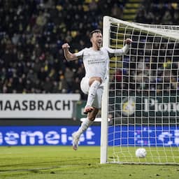 PSV boekt ondanks schitterende goal Sierhuis moeizame zege bij Fortuna Sittard