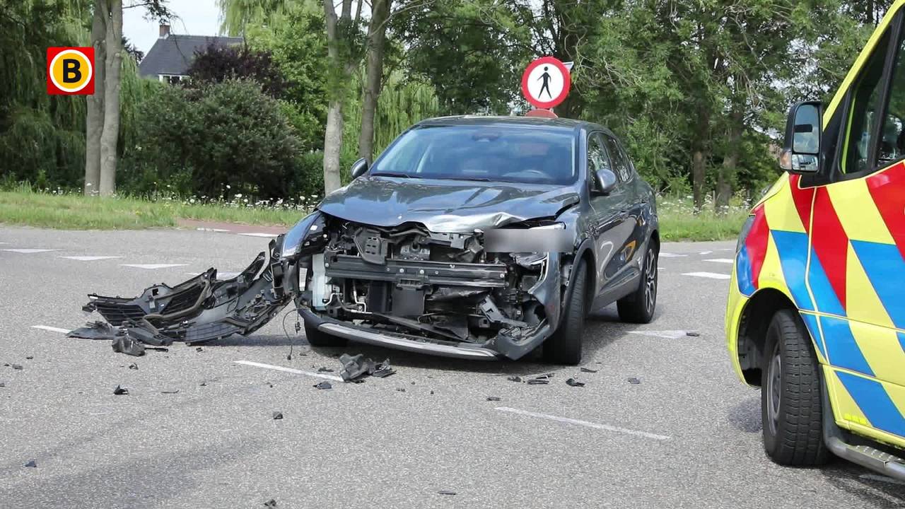 Motorrijder gewond na botsing met auto in Wouw