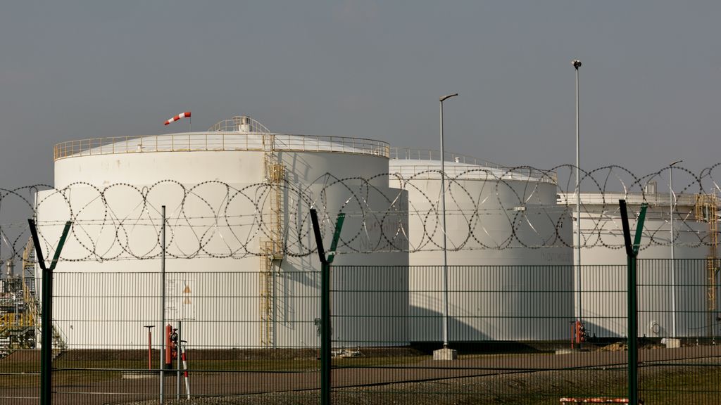 VS staat verkoop Iraanse olie toe vanwege gestegen olieprijs