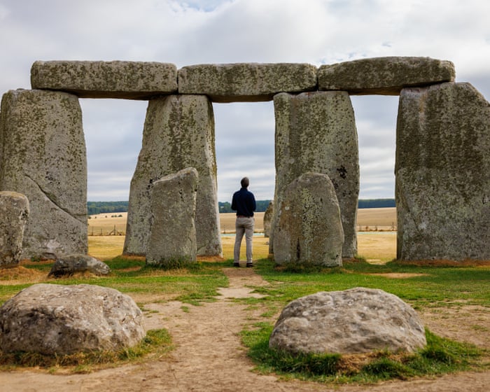 Magic circle: Stonehenge offers lucky visitors 20 minutes alone in monument