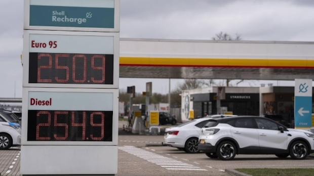 Mkb'ers willen snel kabinetsingrijpen tegen dure brandstof