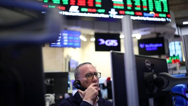 Kleine uitslagen op Wall Street aan begin van drukke cijferweek