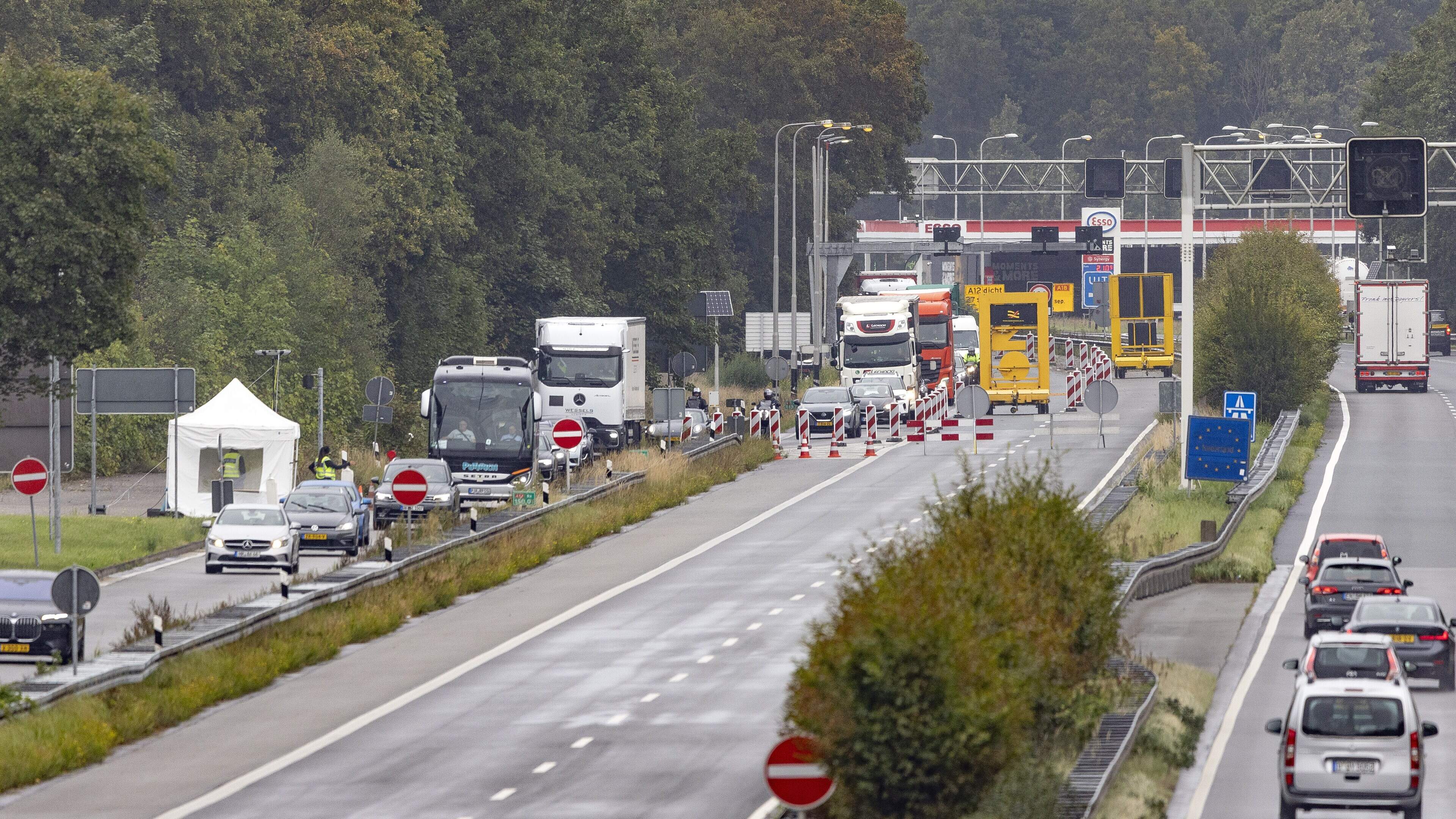 Duitse grenscontroles ontketenen ravage op onze snelwegen: schokkende cijfers tonen explosie aan ongelukken