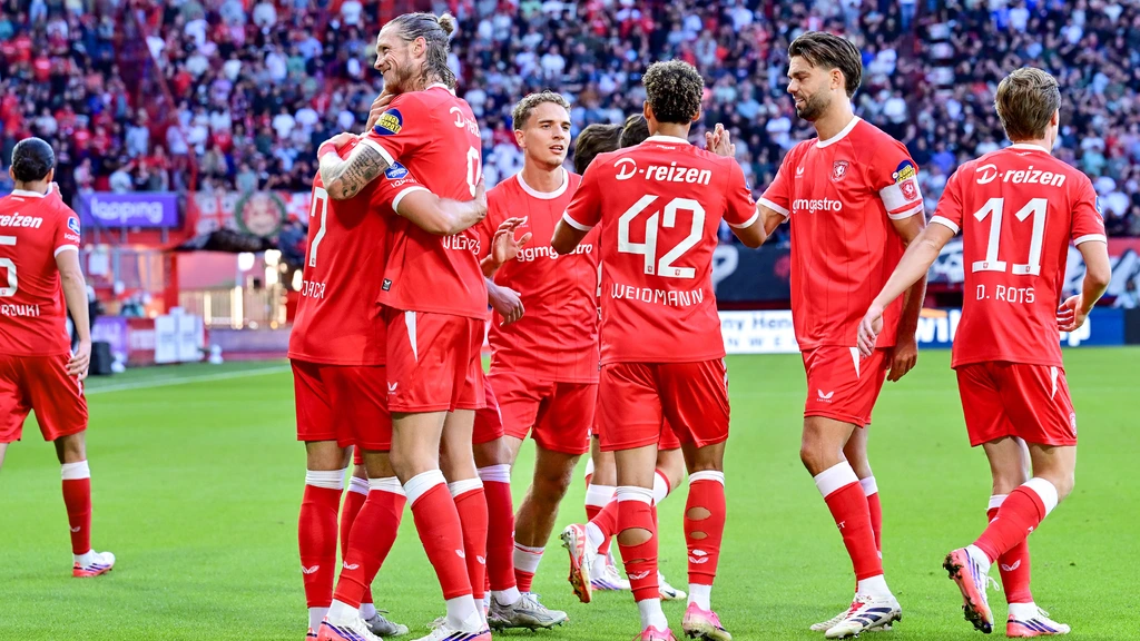 FC Twente dankzij zes verschillende doelpuntenmakers soepel langs DAC 1904