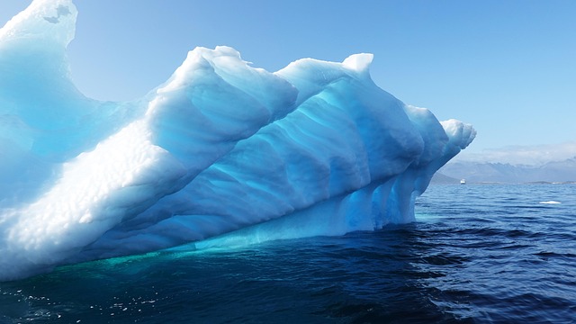 Scientists study Greenland's melting ice