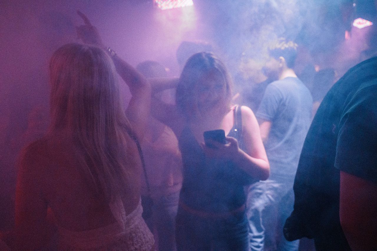 Renesse was een befaamd uitgaansoord voor jongeren, maar na deze zomer sluit een van de laatste clubs. ‘De nieuwe generatie gaat liever naar het buitenland’