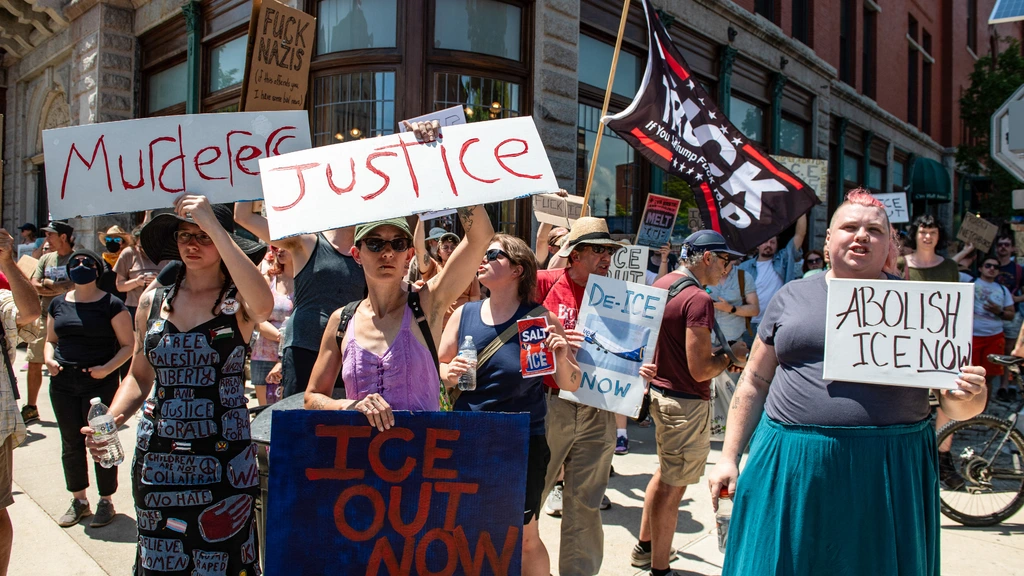 Demonstratie tegen ICE in Biddeford na doodschieten Colombiaanse migrant
