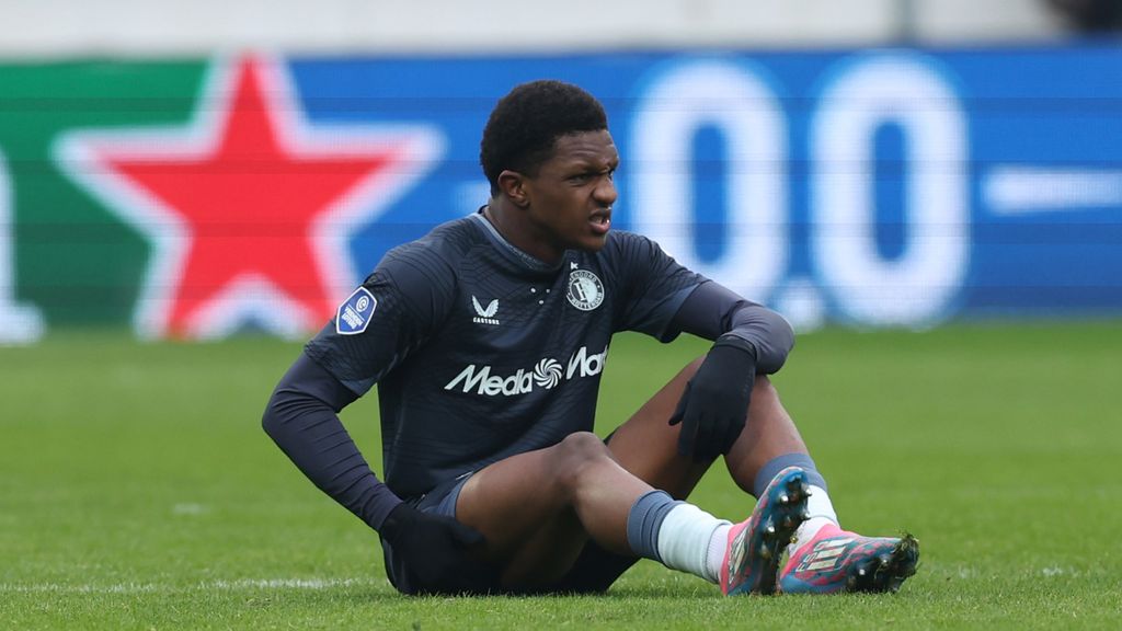 Net teruggekeerde Feyenoord-verdediger Read weer aan de kant met hamstringblessure