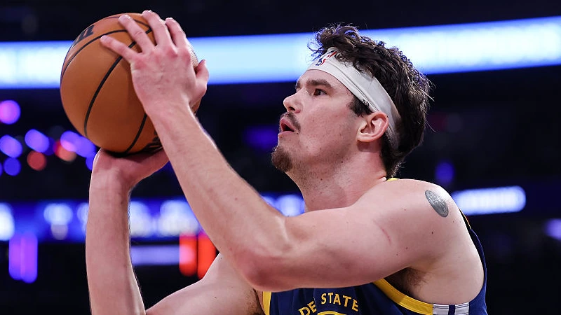 Nederlandse NBA-basketballer Post tekent miljoenencontract bij Memphis Grizzlies