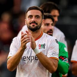 Video | Dusan Tadic maakt officieus debuut voor NEC
