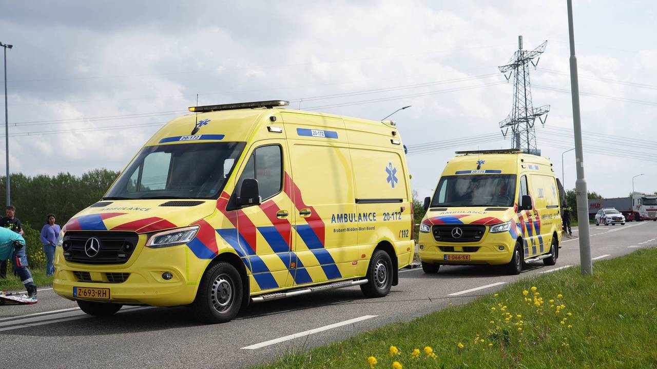 Fietsster overleden na botsing met auto in Made