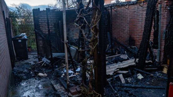 Schuur verwoest door brand