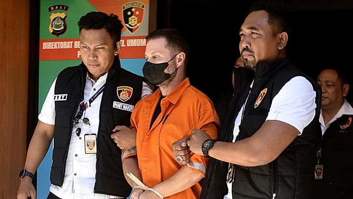 Indonesia deports suspected 'mafia boss' Steve Lyons, wanted in Spain on drug charges