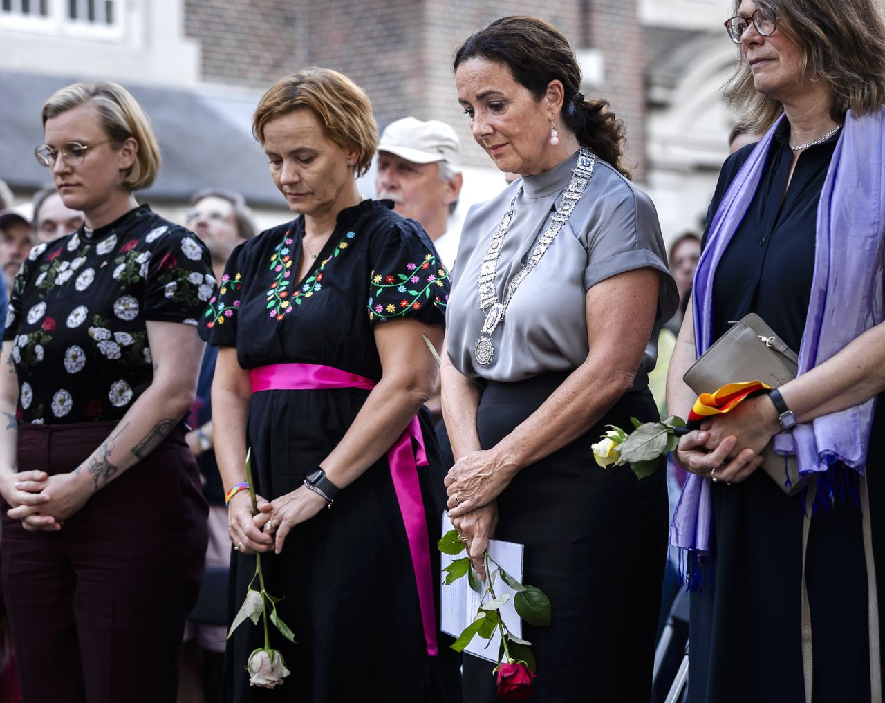Tijdens de herdenking voor de aanslag in Berlijn gaat het niet om de minuut stilte, maar om het tegengeluid
