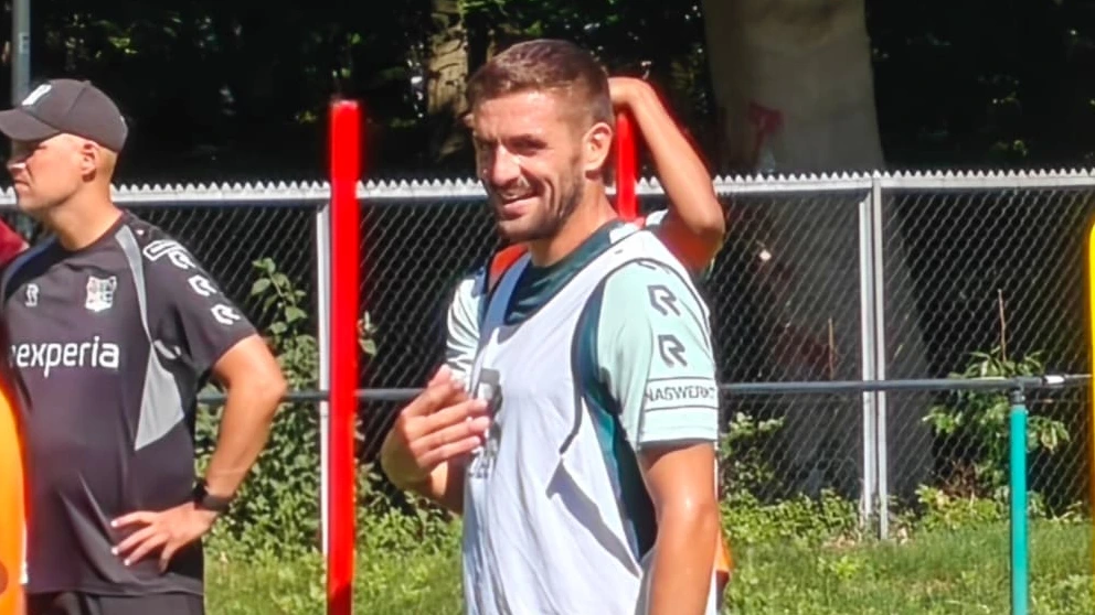 Tadic sprak met Ajax, maar koos mede door trainer Schreuder voor NEC