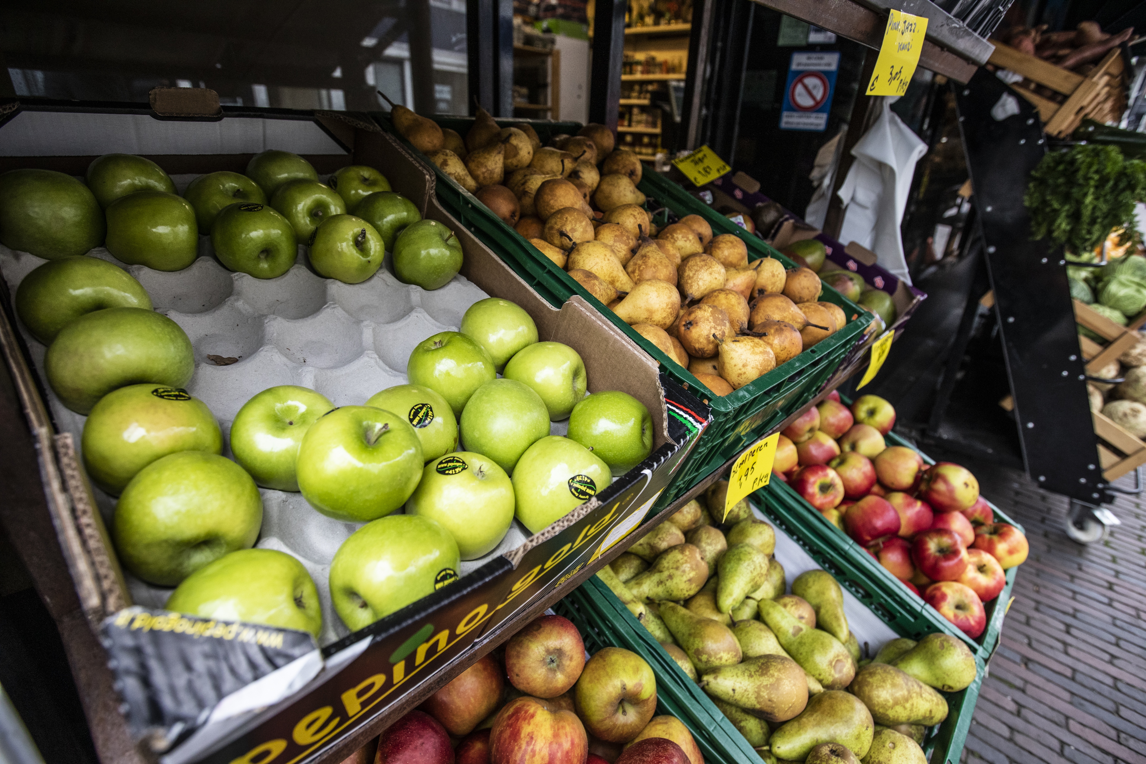 Voorzitter fruittelers legt uit waarom fruit straks zo duur wordt: ‘De droogte is lang en extreem’
