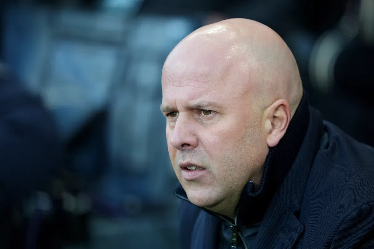 Slot hoopt Salah klaar te stomen voor belangrijk Champions League-duel