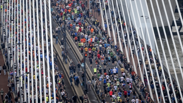 Van volkssport naar verdienmodel. ‘De marathon is een happy-fewgebeuren geworden’