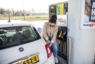 Prijzen voor gas en olie stijgen na aanvallen in Midden-Oosten: benzine en diesel in Nederland opnieuw duurder