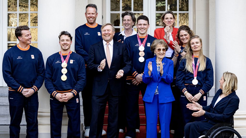 Paralympisch medaillewinnaars gehuldigd in Den Haag en ontvangen door koning